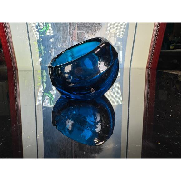 Viking Bluenique orb ashtray - Picture 3 of 3